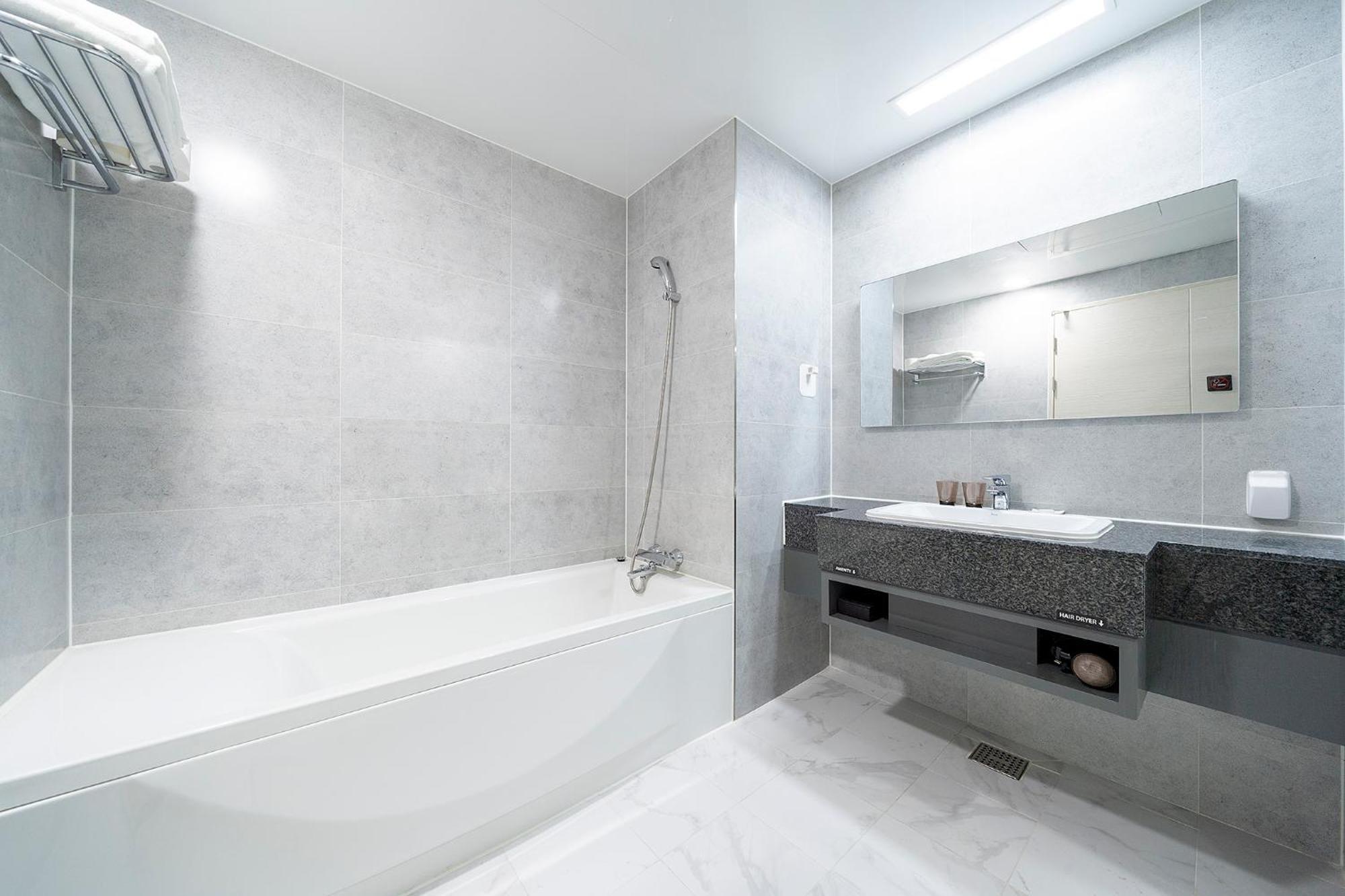Gloucester Hotel Cshongdzsu Kültér fotó