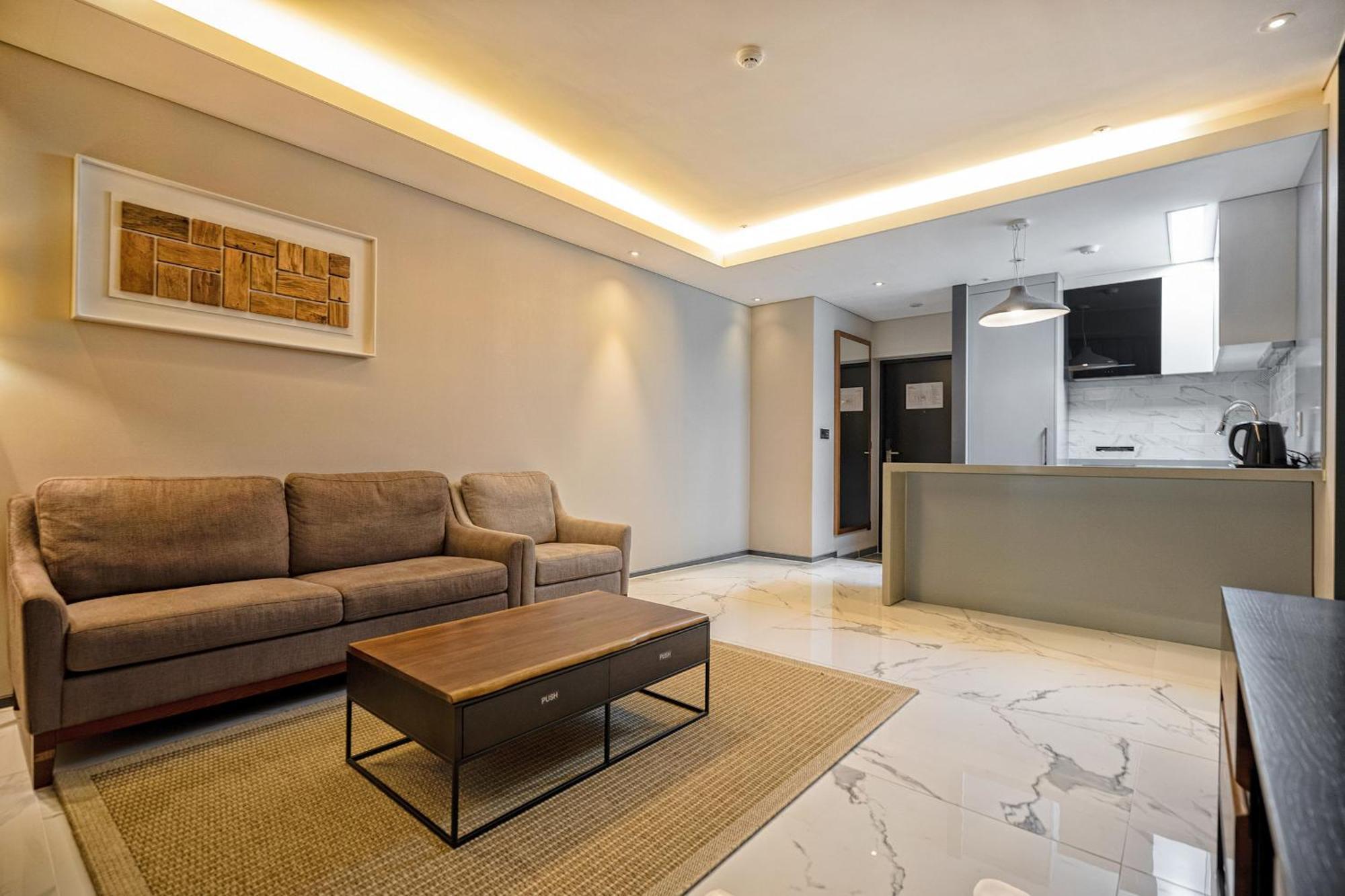 Gloucester Hotel Cshongdzsu Kültér fotó