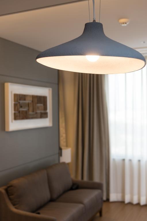 Gloucester Hotel Cshongdzsu Kültér fotó